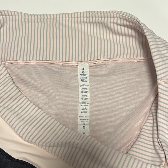 Lululemon low rise shorts - Picture 3 of 7
